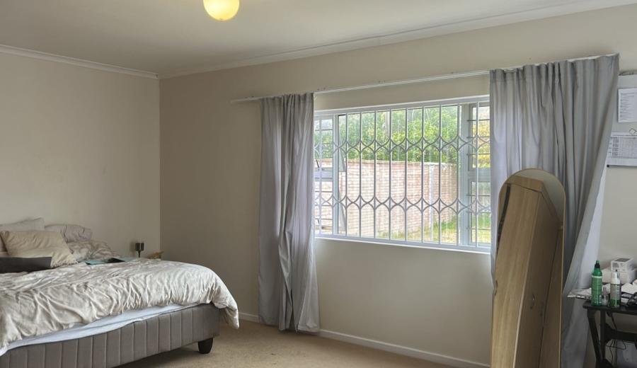 To Let 3 Bedroom Property for Rent in Summerstrand Eastern Cape